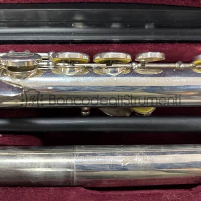 Yamaha YFL-221SII Silver transverse flute in C image 4