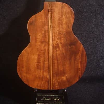Handcrafted 4 String Baritone Ukulele, Solid Mango & Acacia, Flower inlay, Soft-bag, Bruce Wei UKB19-2005 image 6