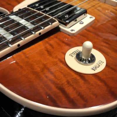 Gibson Les Paul ES Standard no f-holes: 2016 Light Burst.  Only 100 Made !  Discontinued / 6.25 lbs. image 2