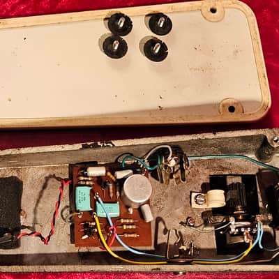 Elka Dizzy Master 1967 vintage 3 effects Wah Repeat Fuzz Ultra