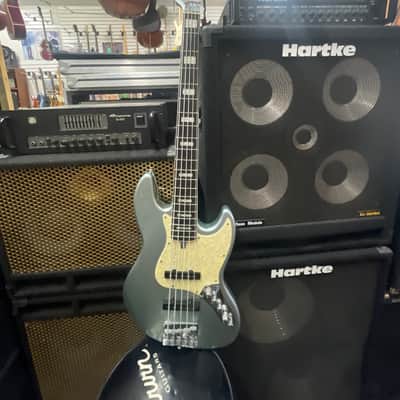 Marcus Miller Sire V7 5 string bass - Metalic gray or blue image 2
