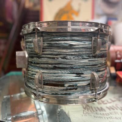 1960s Ludwig 8x12 Tom Tom in Blue Oyster Pearl image 5