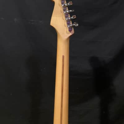 Fender American Deluxe Stratocaster with Rosewood Fretboard 2004 - 3-Color Sunburst image 5