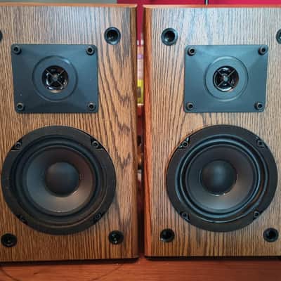 Sansui SP-X0.7U bookshelf speakers in very good condition - 1990's image 1
