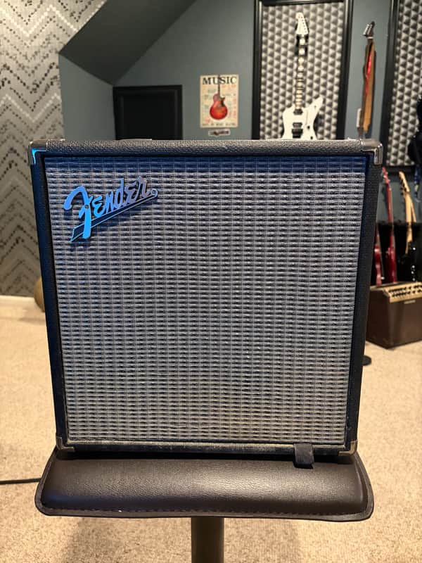 Fender Rumble 25 2014 - Black/Silver image 1