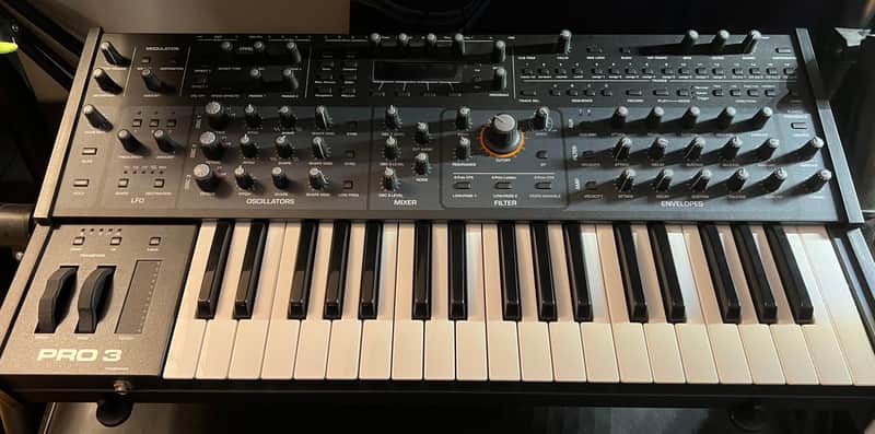 Sequential Pro 3 37-Key 3-Voice Monophonic / Paraphonic Synthesizer 2020 - Present - Black image 1