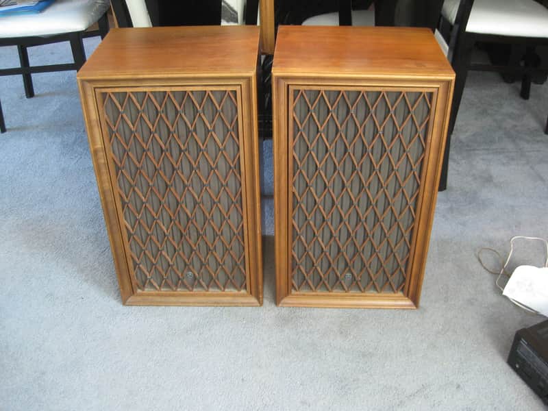 Vintage Pioneer CS-A700 large floor speakers 3-way image 1