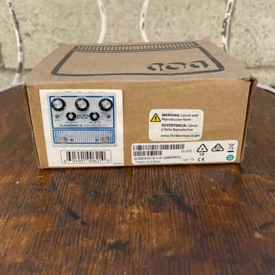 DOD Rubberneck Analog Delay 2010s - White/Blue image 1