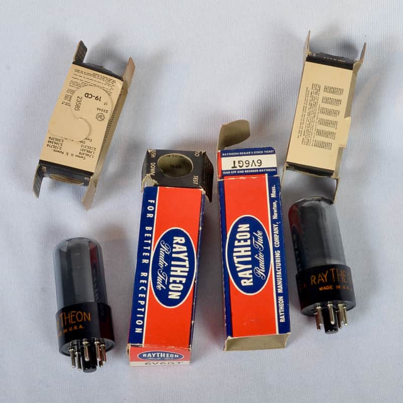 Raytheon 6V6GT/G Tubes matched pair – USA Made – Tested Strong image 1