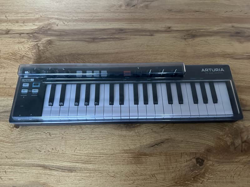 Arturia KeyStep 37 MIDI Controller