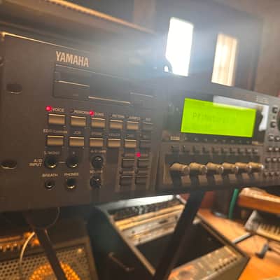 Yamaha EX5R Realtime Control Synthesizer 1998 - Blue