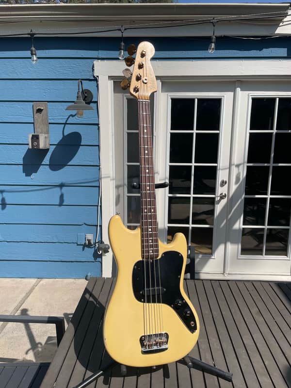 Fender Musicmaster Bass 1972 - 1979 - Olympic White image 1