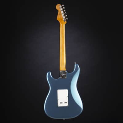 Squier Classic Vibe '60s Stratocaster IL Lake Placid Blue - Electric Guitar image 3