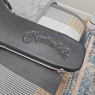 Martin C330 Open Box Case image 3