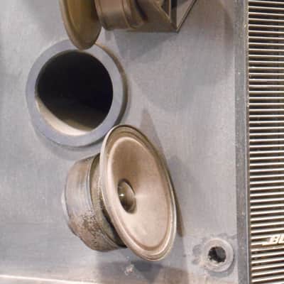 Bose 301 Series II, Lovingly Restored image 4