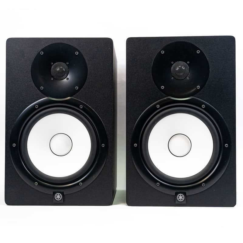 Yamaha HS8 8" Powered Studio Monitor Pair – Black – 120W image 1