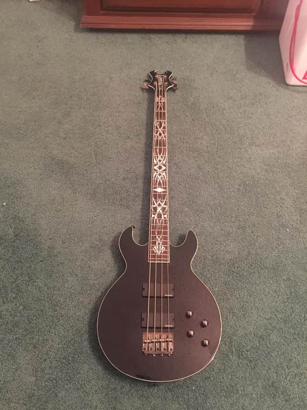 Schecter Devil Tribal Bass image 1