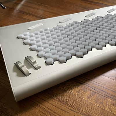 Lumatone Isomorphic Keyboard 2021 image 1