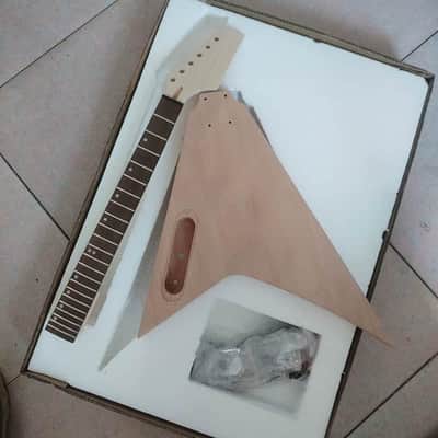 DIY Project Guitar Flying V Kit - Mahogany Body with Neck, Rosewood Fingerboard Fretboard image 2