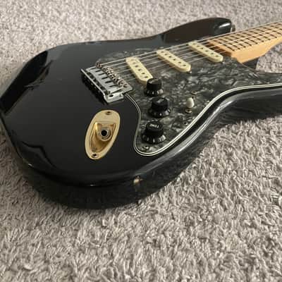 Fender FSR Special Edition Stratocaster 2015 MIM Black Noiseless N3 Pups Guitar image 3