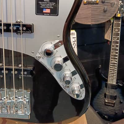 Fender American Ultra II Jazz Bass with Ebony Fretboard 2024 - Present - Texas Tea image 3