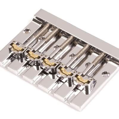 Hipshot MassKicker™ 5 String Bass Bridge Chrome Retrofits Fender Squier - 5K502C