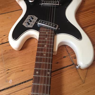 Dyko/Tiesco/Pleasent Vintage Japanese Electric Guitar 60's White image 4