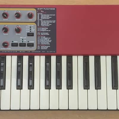 Nord Lead 2 49-Key 12-Voice Polyphonic Synthesizer 1997 - 2003 - Red