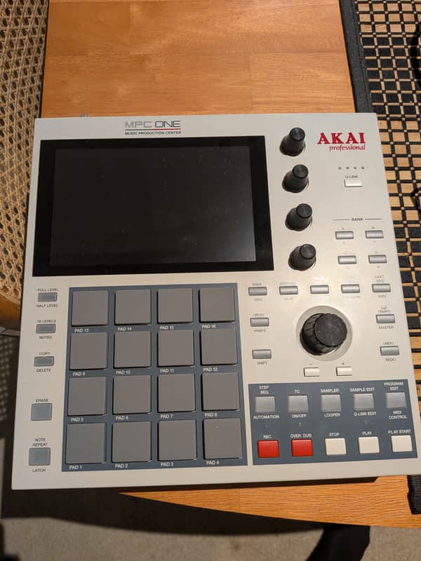 Akai MPC One Standalone MIDI Sequencer Retro Edition | Reverb