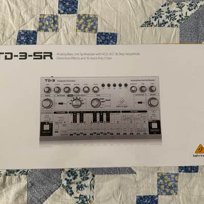 Behringer TD-3 Analog Bass Line Synthesizer image 2