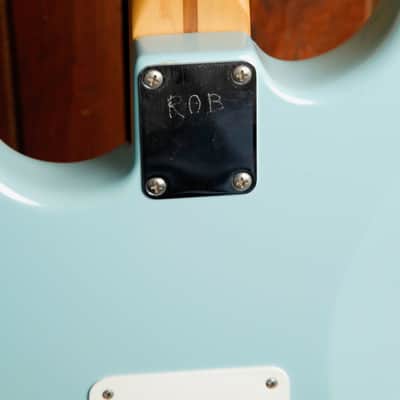 Fender Classic Player '60s Stratocaster Sonic Blue Electric Guitar 2006 Pre-Owned image 17