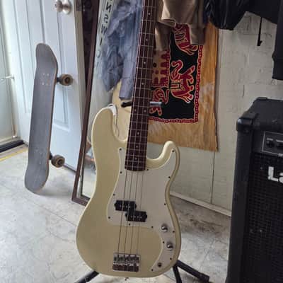 Squier Precision Bass 2021- Present - Graffiti Yellow image 1