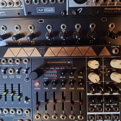ASSEMBLED Waveform Magazine Catwalk Scratch Pad Keyboard Passive-ish image 2