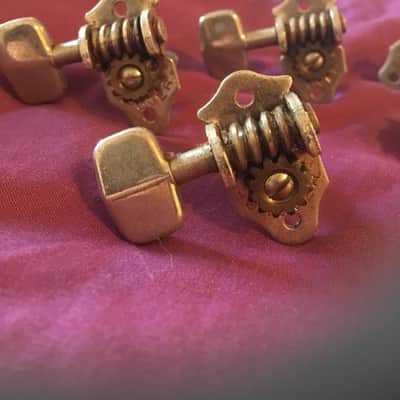 Grover Sta-tite Guitar Tuners Set ( 3+3), Square-ish Buttons, Nickel image 3
