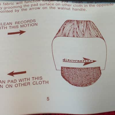 Discwasher D2 (Vintage) Record Cleaner image 12