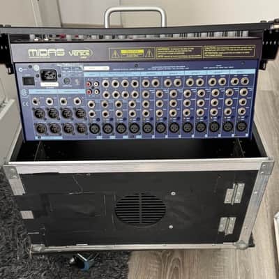 Midas Venice 160 + FLIGHTCASE 16-Channel racked in an Amptown flightcase image 5