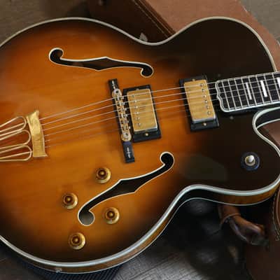 1990 Gibson Byrdland Hollow-Body Electric Guitar Vintage Sunburst + OHSC image 2
