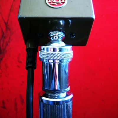 Vintage 1940's RCA 74-B Junior Velocity Ribbon Microphone w period Atlas DS-7 desk stand prop repair display image 13
