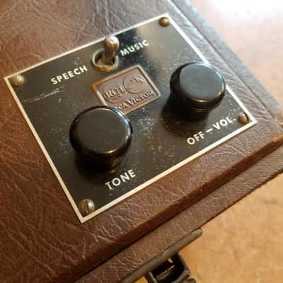 RCA 16" Transcription Player turntable Model 2S7 ED with tonearm, 6AQ5 tube amp, 8" AlNiCo speaker 2S7ED 1949 - Brown Tolex image 4