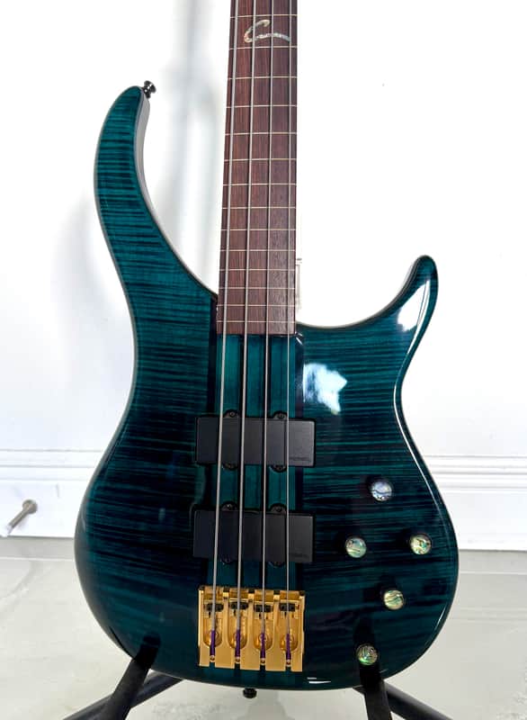 2005 Peavey Cirrus 4 USA Fretless image 1