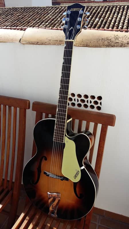 Gretsch Corsair 1959 Sunburst, acoustic image 1