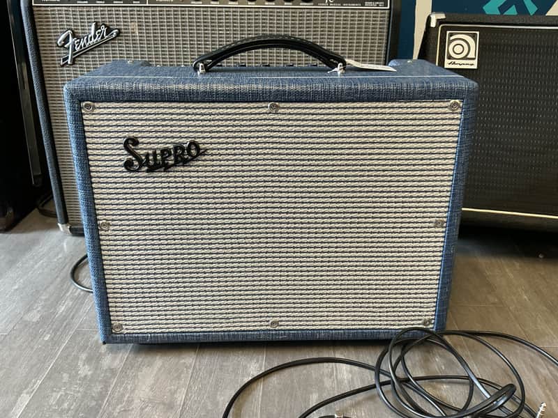 Supro 1622RT Tremo-Verb 25W 1x10 Combo 2015 - Present - Blue Rhino Used plus foot switch image 1