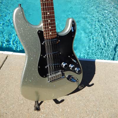 Fender Custom Shop  Stratocaster 1999 Silver Sparkle Used In Red Hot Chili Peppers Video Cant Stop image 2