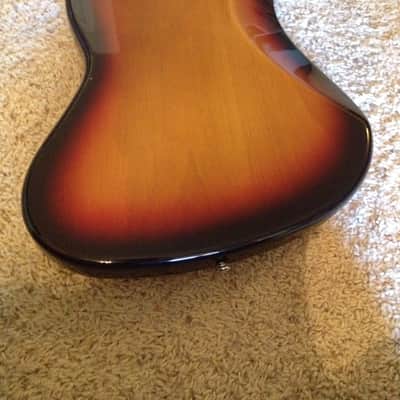 Fender Jaguar Baritone Custom Sunburst image 4