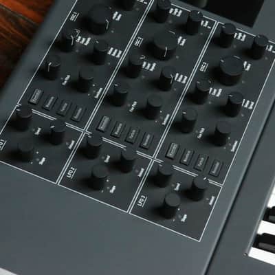 Waldorf Quantum 61-Key Hybrid Synthesizer image 12