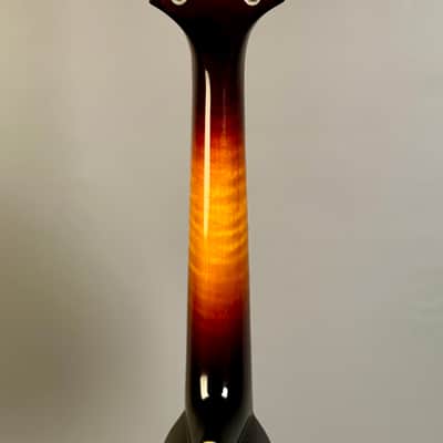 Eastman MD605-SB Sunburst Acoustic-Electric Mandolin image 9
