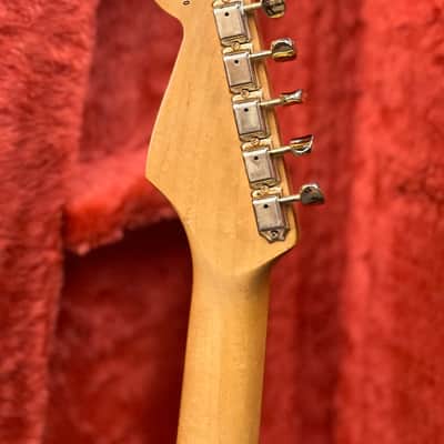 1992 Fender Stevie Ray Vaughan Stratocaster with Pau Ferro Fretboard - 3-Color Sunburst image 10