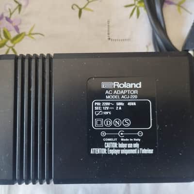 Roland ACG-220 power adapter - Black image 2