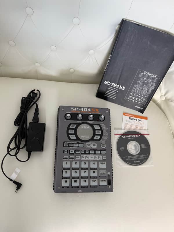 Roland SP-404SX Linear Wave Sampler | Reverb