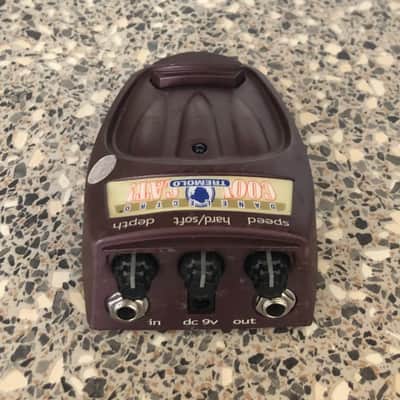 Danelectro Cool Cat Tremolo 2010s - Burgundy imagen 3